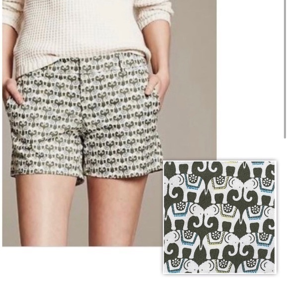 Banana Republic Pants - Banana Republic Elephant Print Hampton Chino Shorts in Canopy Green Women's 0